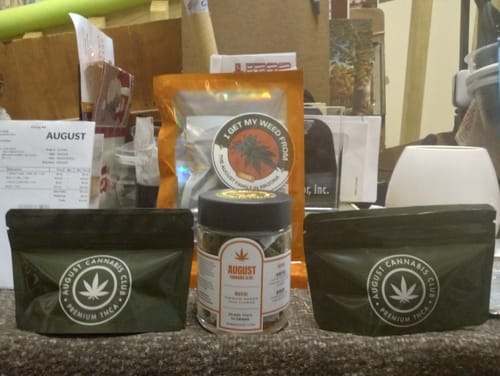 Customer photo review of Mochi