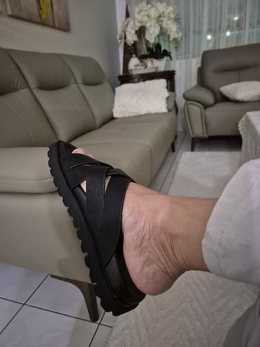 Customer photo review of Cyro Sandal - Black (Eva Combat)