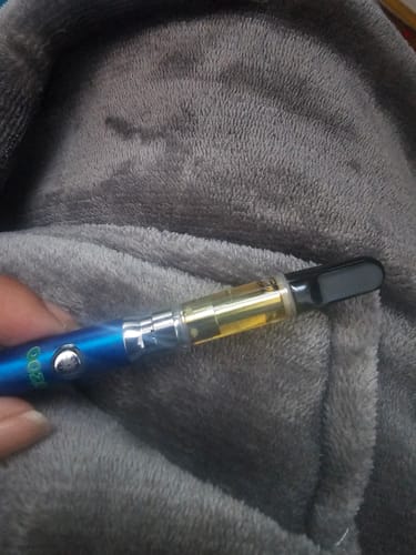 Customer photo review of THC AFGHAN KUSH Full Spectrum 510 Thread Vape Cartridge 1000mg 1 gram