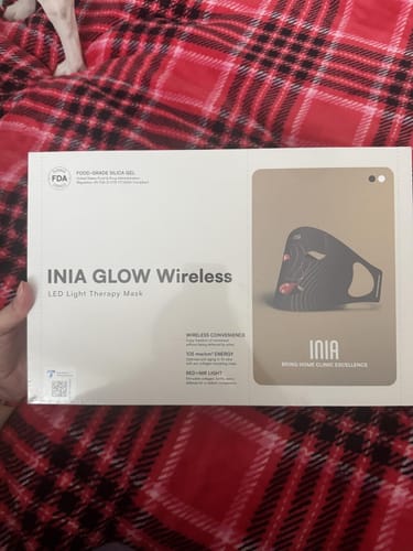Customer photo review of INIA GLOW Wireless Red Light Therapy Mask