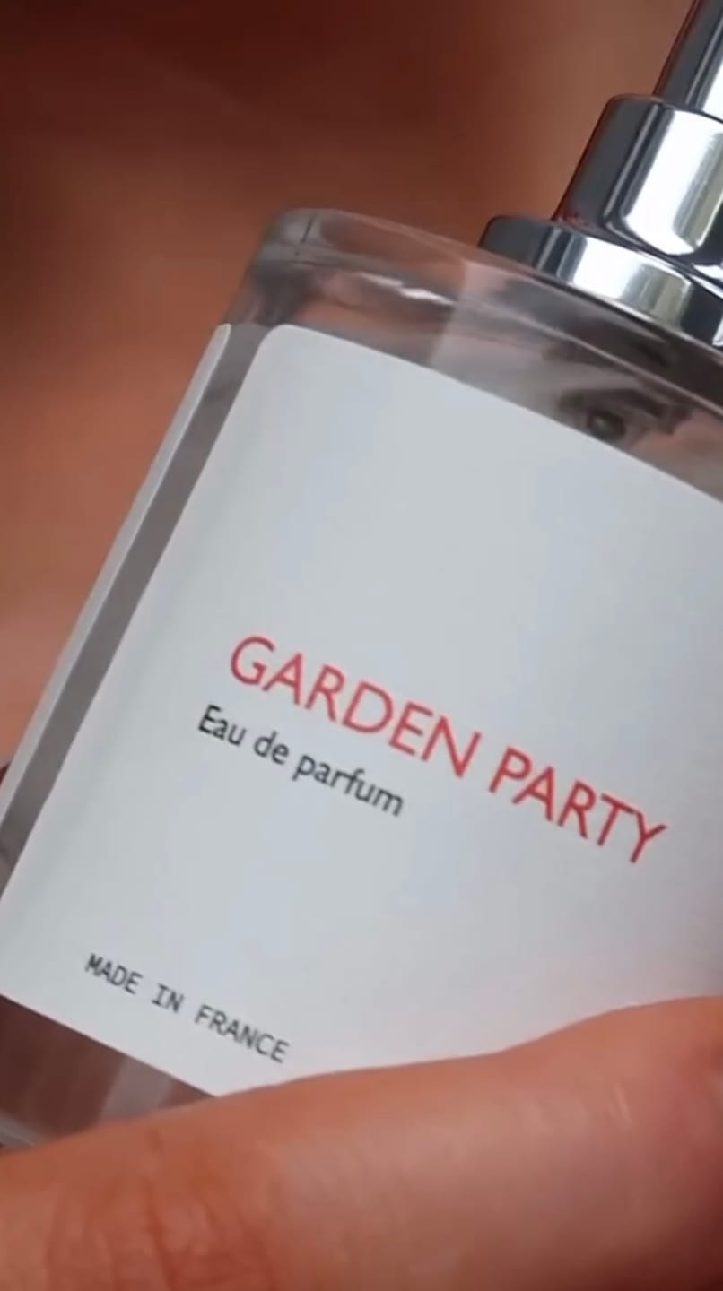 Customer photo review of Garden Party