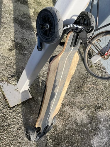 Customer photo review of Tynee® Explorer All Terrain Electric Skateboard