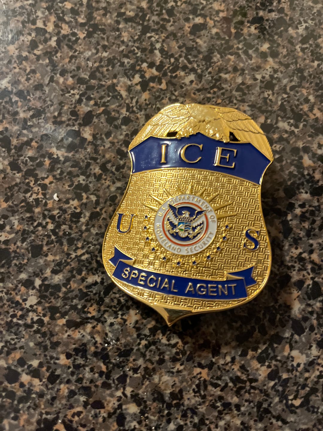 Customer photo review of US ICE Special Agent Badge Solid Copper Replica Movie Props