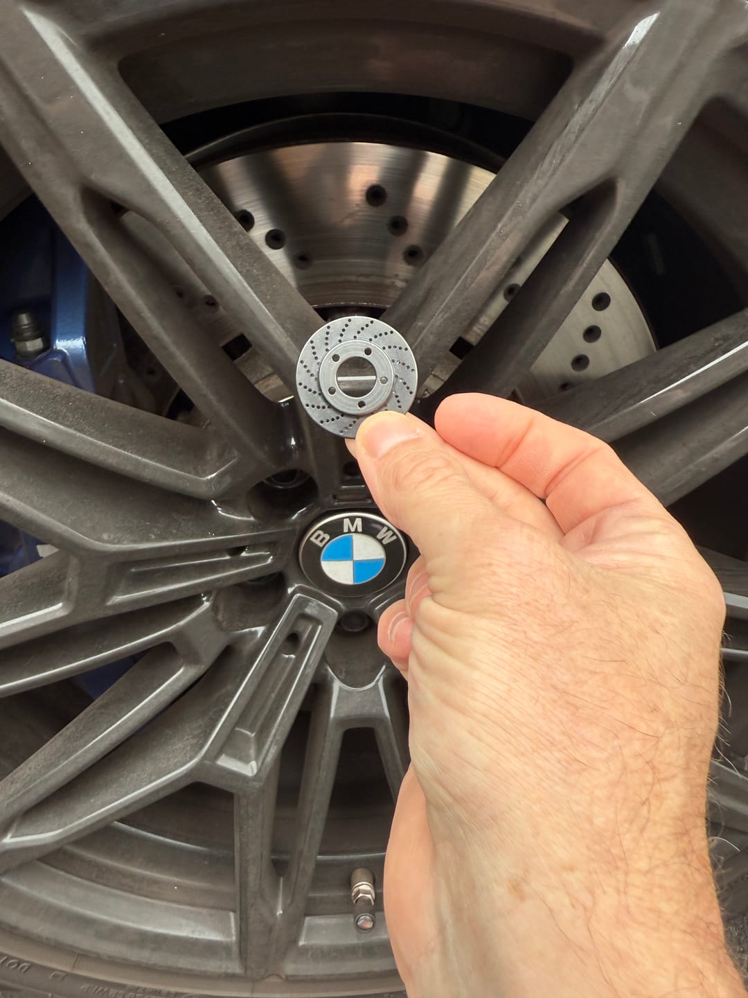 Customer photo review of Rotor Golf Ball Marker - Black Oxide Carbon Steel | Kraken Golf