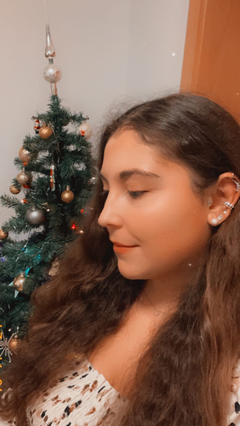 Customer photo review of Dotty Ear Cuff | 925 Echtsilber