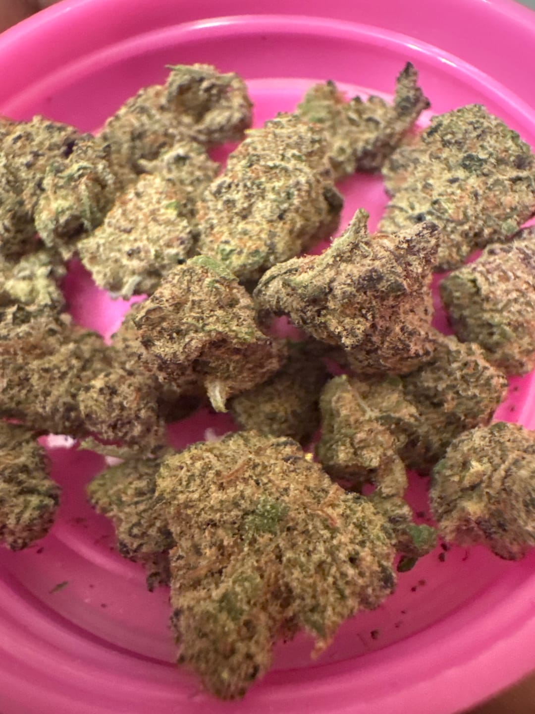 Customer photo review of Pink Certz THCA Live Resin Dabs (1 G)