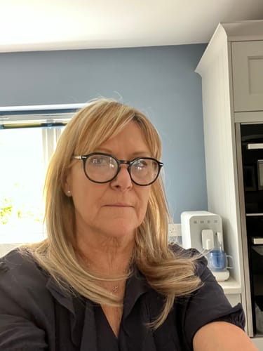 Customer photo review of Naturyl Hair Extension Carrier