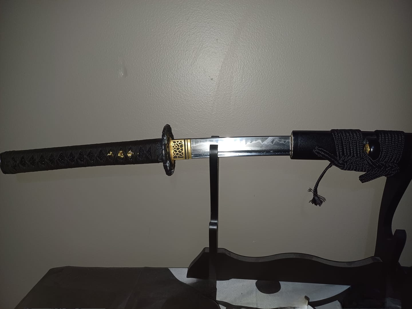 Customer photo review of The Burakkuingula Handmade Katana Clay Tempered T10 Steel