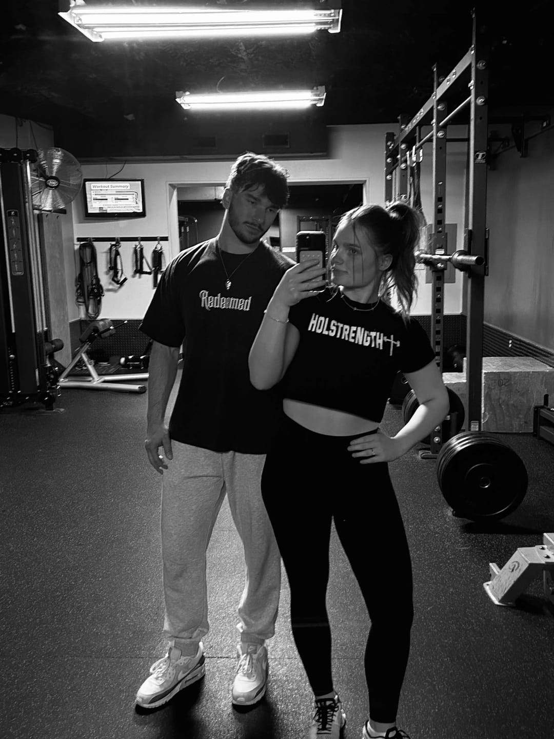 Customer photo review of Essential Crop Tee