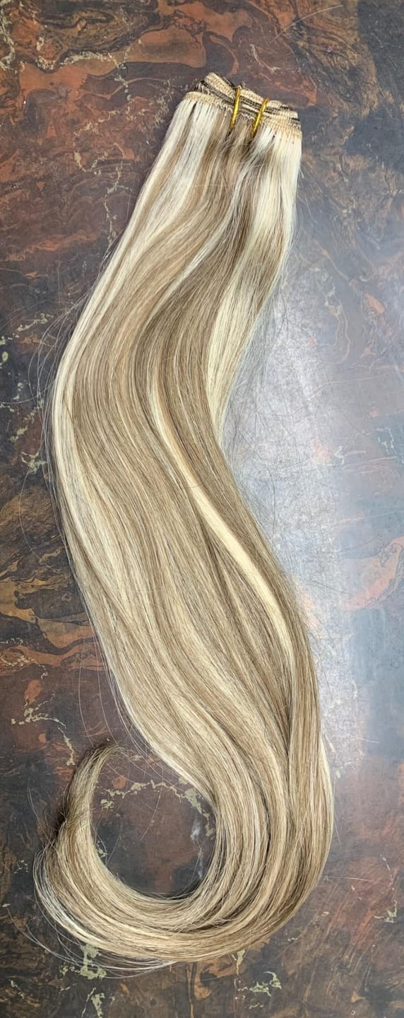 Customer photo review of Full Shine Sew In Hair Weft Bundles 100% Remy Human Hair Balayage Ombre (#8/60)