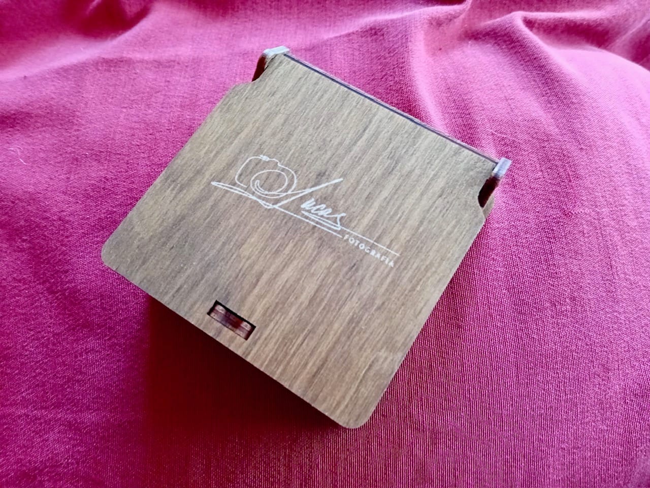 Customer photo review of Hinged USB box