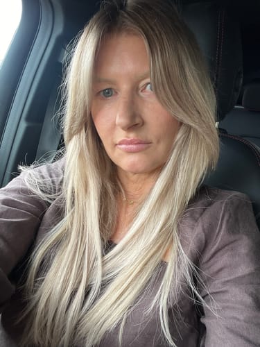Customer photo review of [New Color] Full Shine Virgin Tape in Human Hair Extensions Balayage Brown with Blonde (#4/7/80)