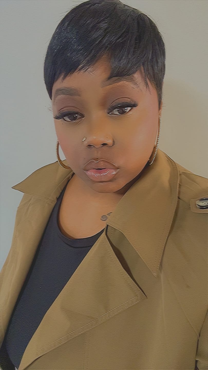 Customer photo review of Outre Wigpop Full Wig - NOLA