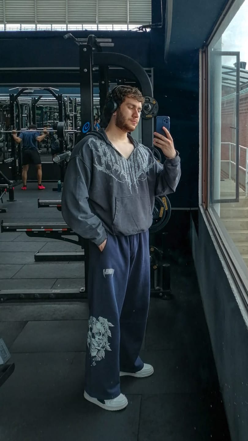 Customer photo review of 5082 - Anarchy Hoodies