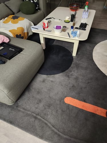 Customer photo review of Orla Kiely Geo Flower Graphite Pure Wool Designer Rug