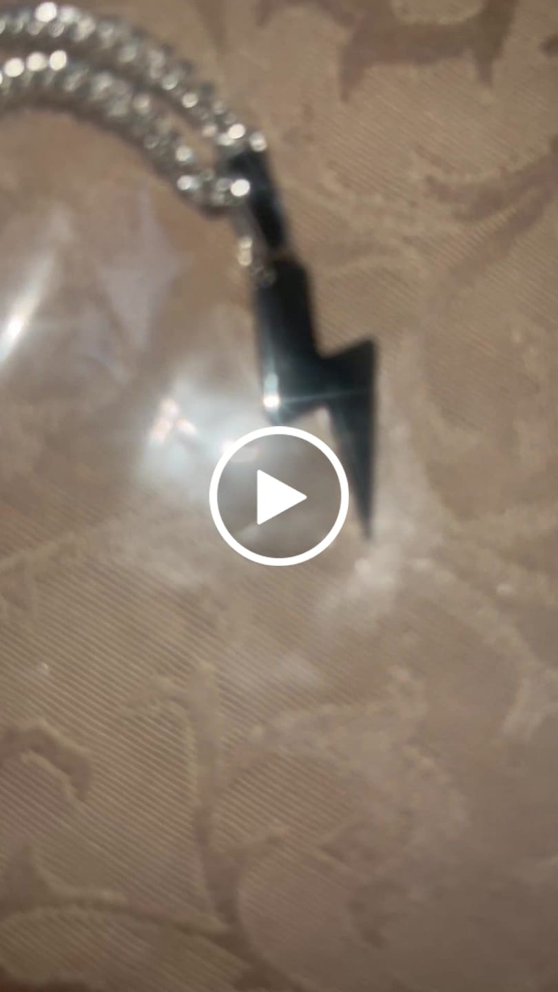 Customer video review of Lightning Bolt