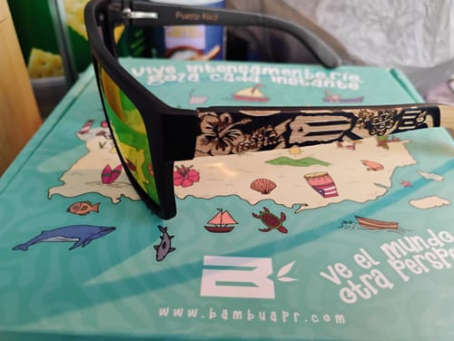 Customer photo review of Mis Raíces Orange