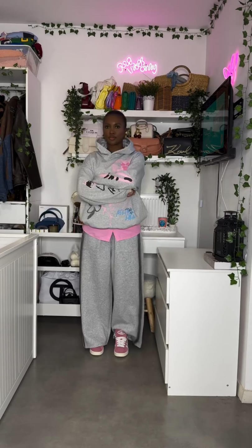 Customer photo review of Aelfric Eden Graffiti Heart Baggy Sweatpants