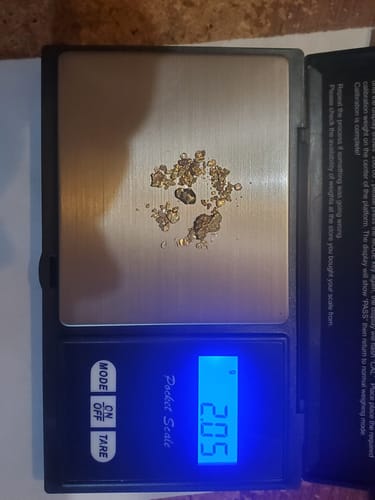 Customer photo review of 25 Lb. NUGGET RESERVE ELITE™ Gold Paydirt Unsearched