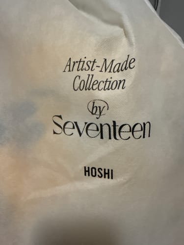 Customer photo review of SEVENTEEN OFFICIAL ARTIST MADE COLLECTION : HOSHI