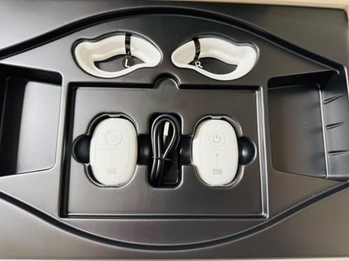 Customer photo review of INIA GLOW Wireless Red Light Therapy Mask