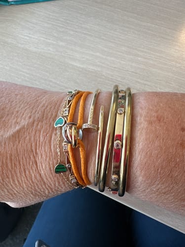 Customer photo review of 10K Nail Bangle