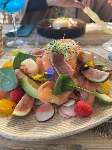 Customer photo review of Tommy Hilfiger Flag Collar Polo