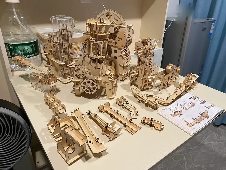 Customer photo review of Mechanical Air Island Marble Run MAX Version