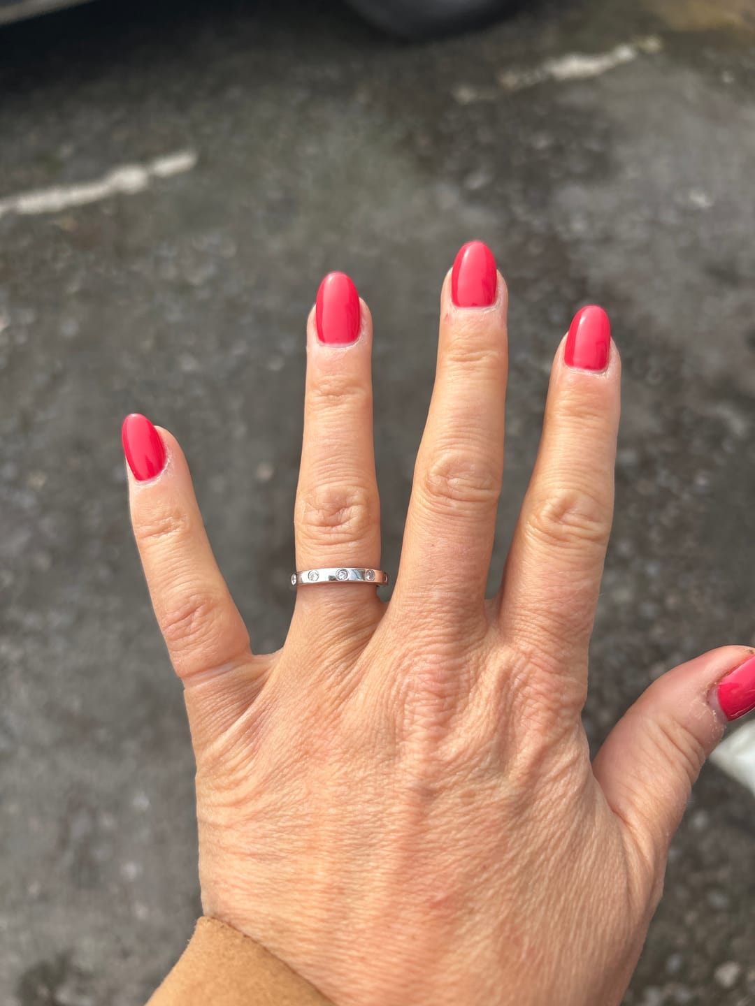Customer photo review of Versa Lab Grown Diamond Band Ring