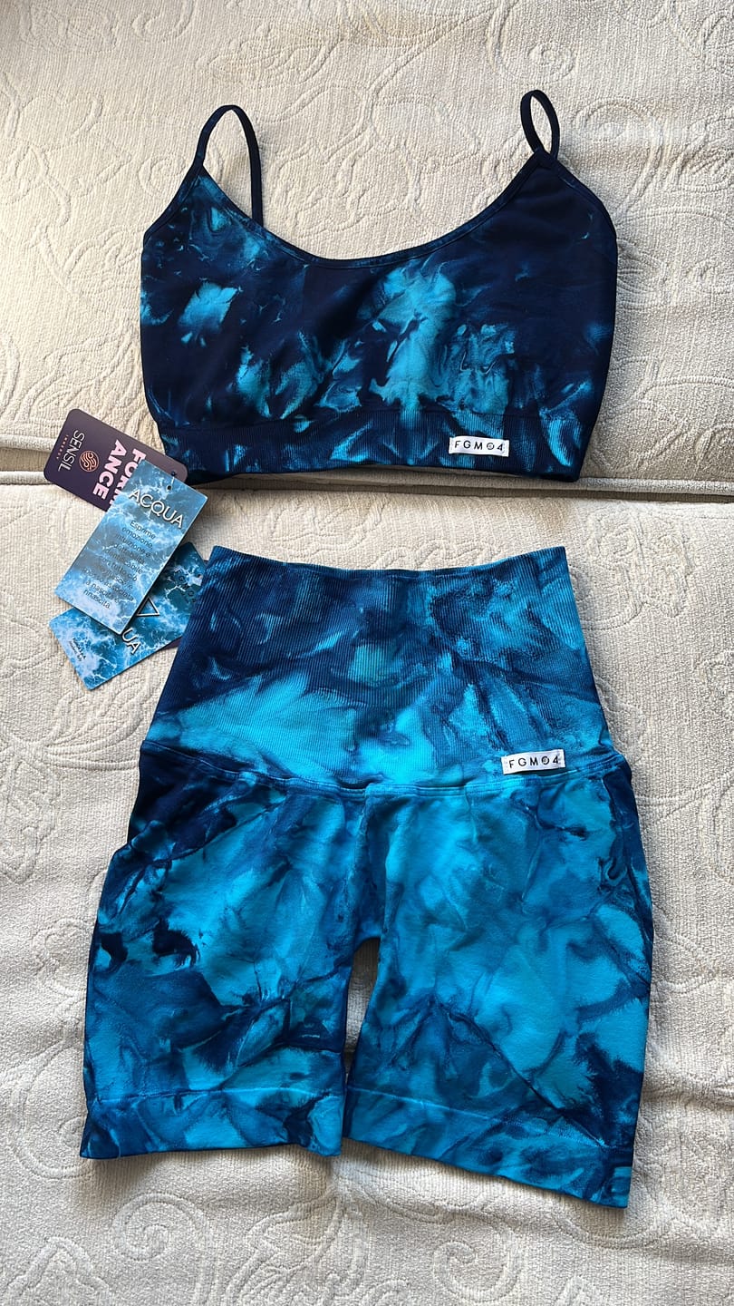 Customer photo review of Shorts Elements Acqua Turchese Blu