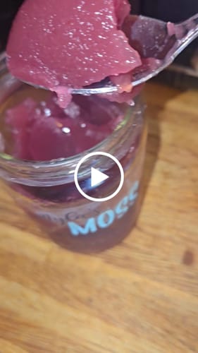 Customer video review of Seamoss Gel Bundle - Purple & Gold (720ml each)
