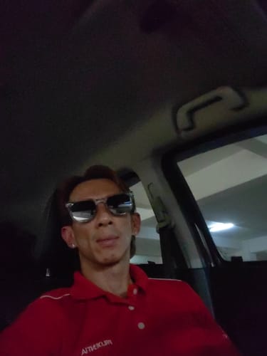 Customer photo review of FREE Sunglasses Leather Pouch + Suede Microfiber Cloth (Worth RM24.90)