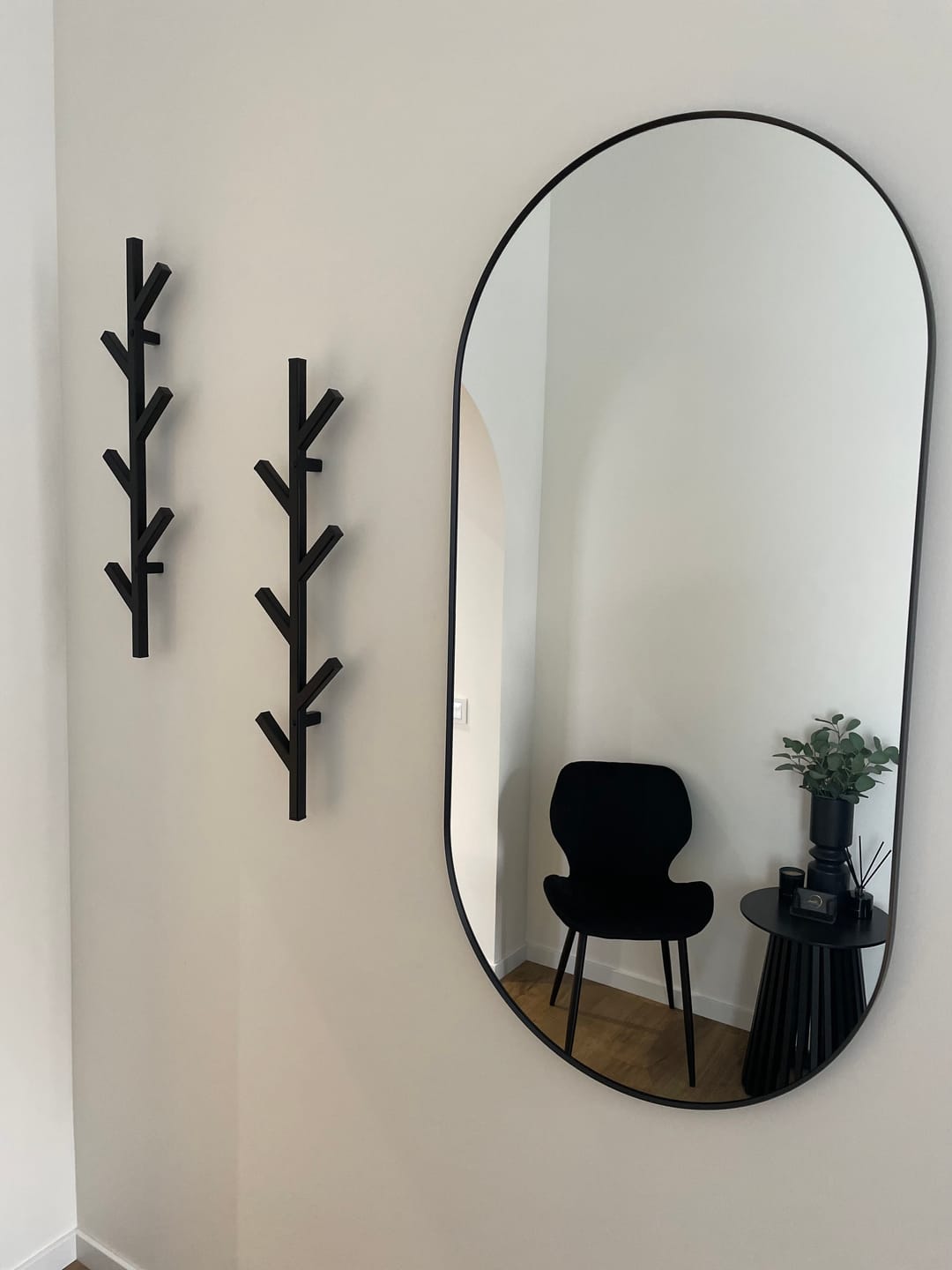 Customer photo review of Drabužių kabykla CALM