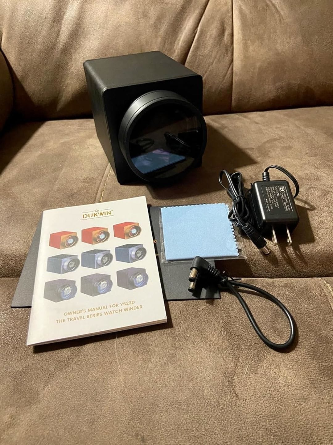 Customer photo review of Reise-Einzeluhrenbeweger stapelbar veganes Leder mit leisem japanischen Motor