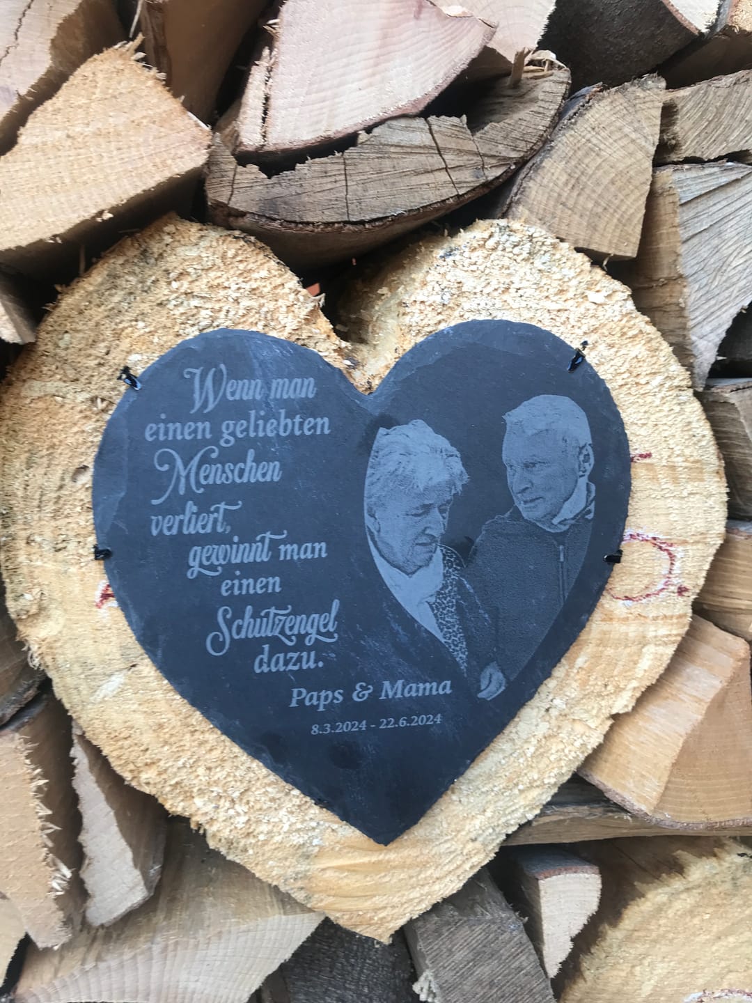 Customer photo review of Unsere Schutzengel - Personalisiertes Trauer Schieferherz für 2 Personen