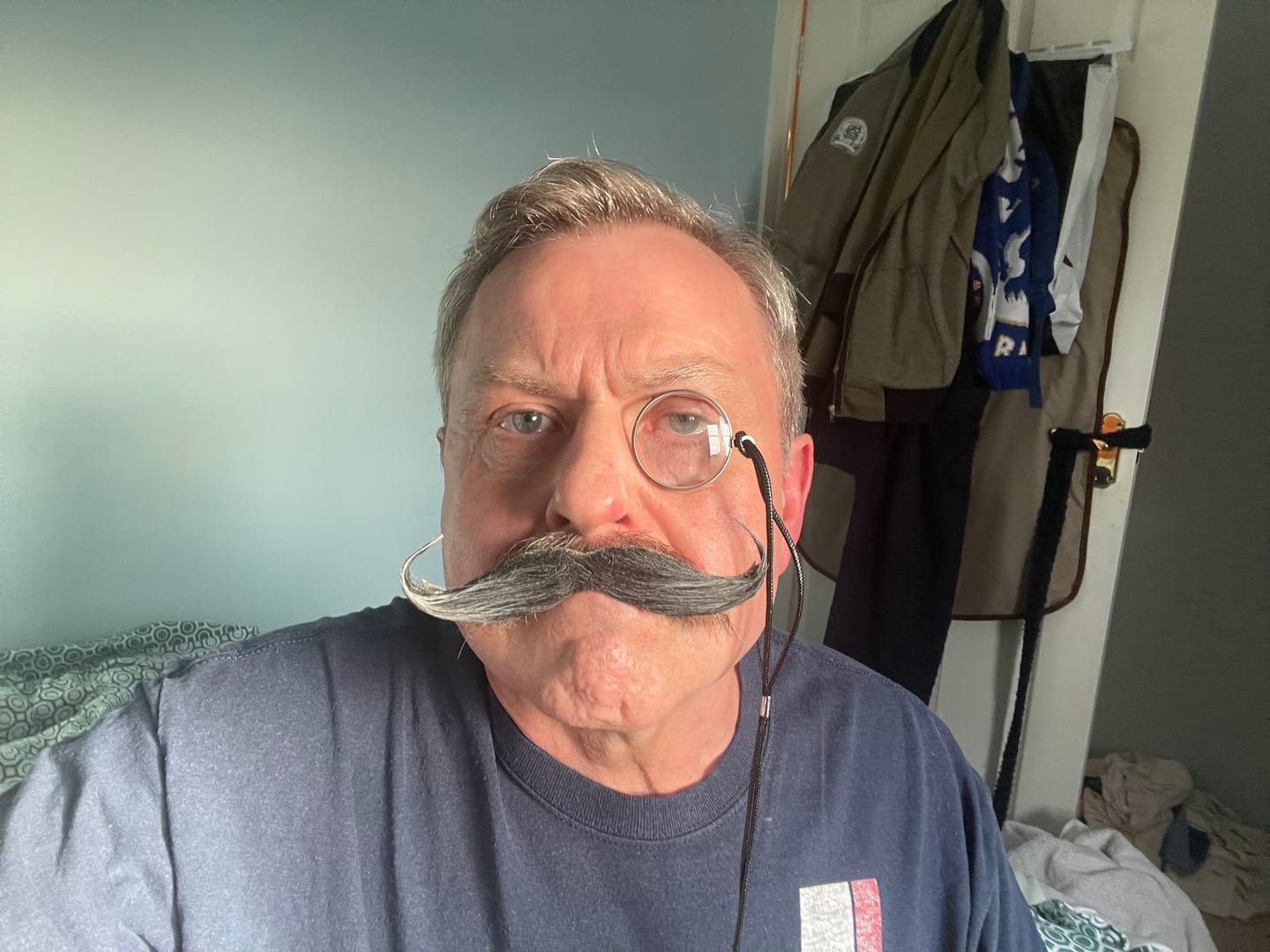 Customer photo review of Monocle - Silver (Dark Gun Metal)