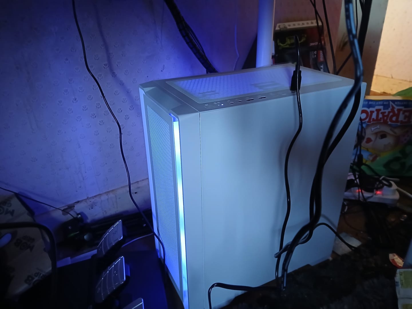 Customer photo review of LUNA - AMD Ryzen 5 5500 16GB Nvidia RTX 3050 6GB C-110ms