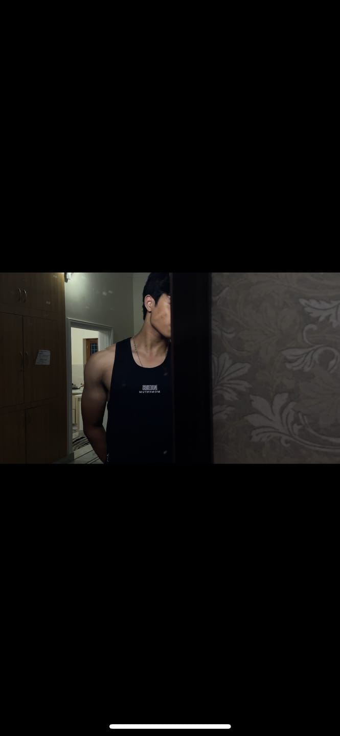Customer photo review of MOMENTUM TANK - BLACK