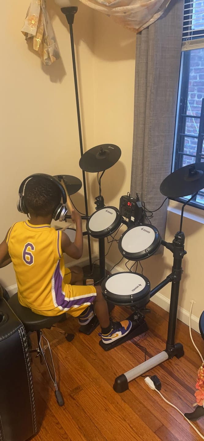 Customer photo review of Batterie électrique Donner DED-80 5 tambours et 3 cymbales