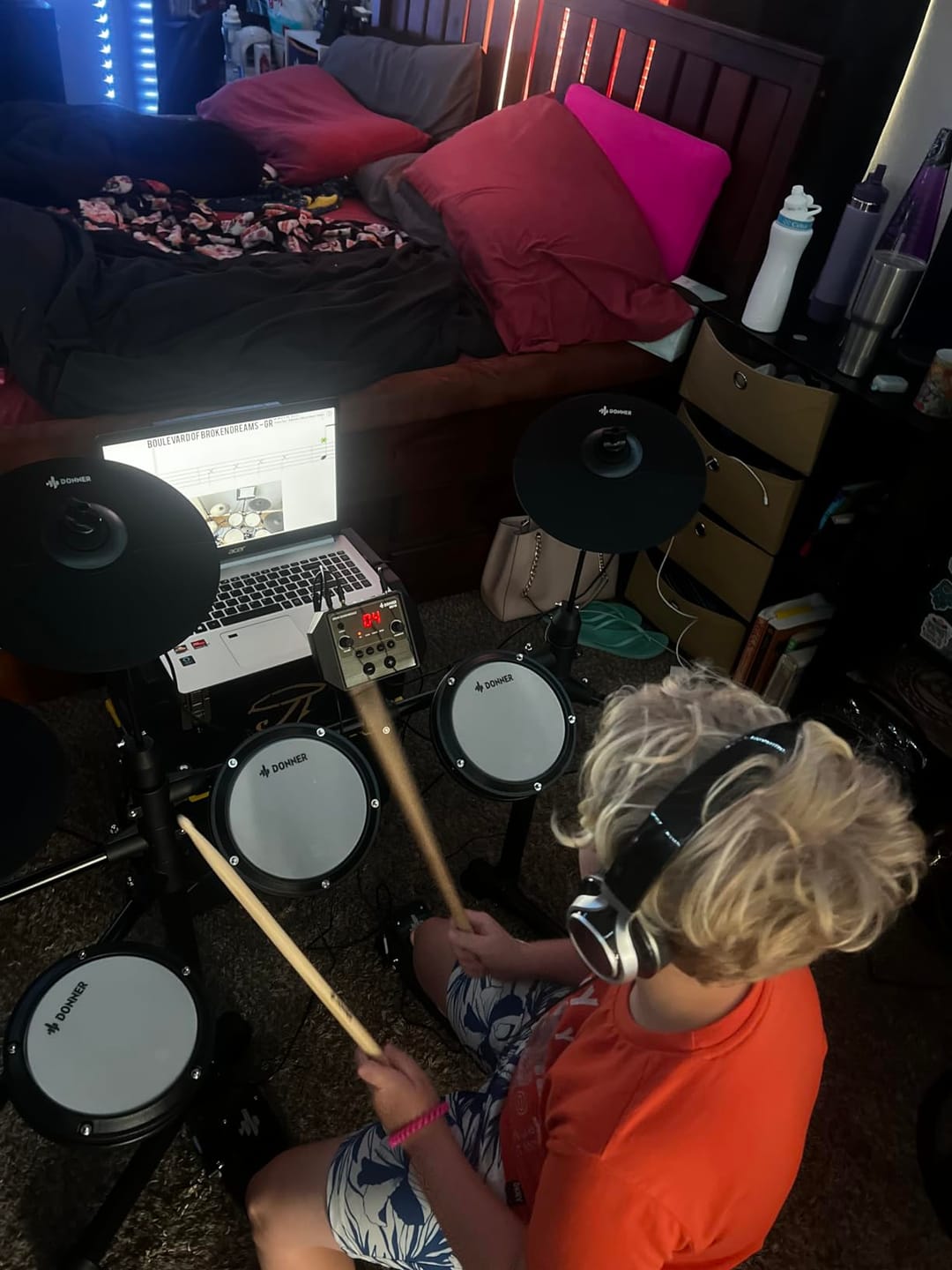 Customer photo review of Batterie électrique Donner DED-80 5 tambours et 3 cymbales