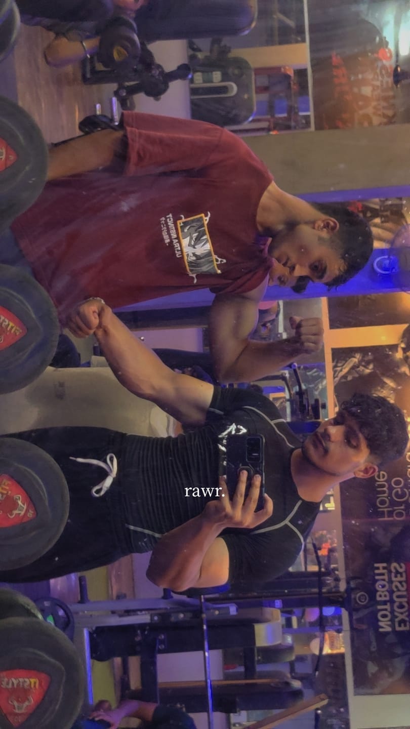 Customer photo review of RETRIBUTION SHORT SLEEVE COMPRESSION - BLACK