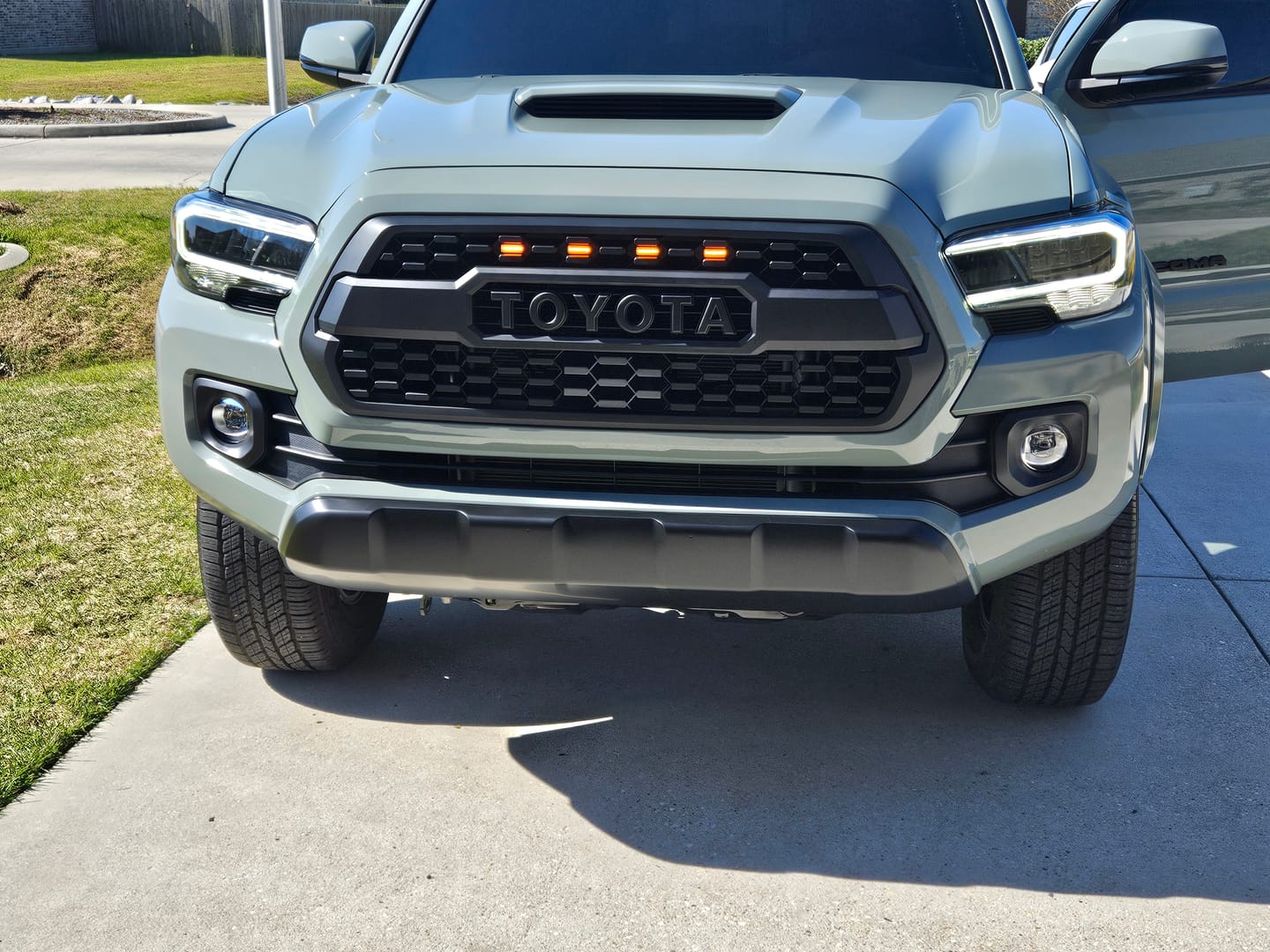 Customer photo review of 2016-2023 TOYOTA TACOMA TRD PRO GRILL