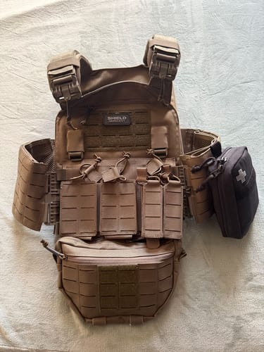 Customer photo review of BRAVO Plattenträger - All in One Bundle - Steingrau Oliv