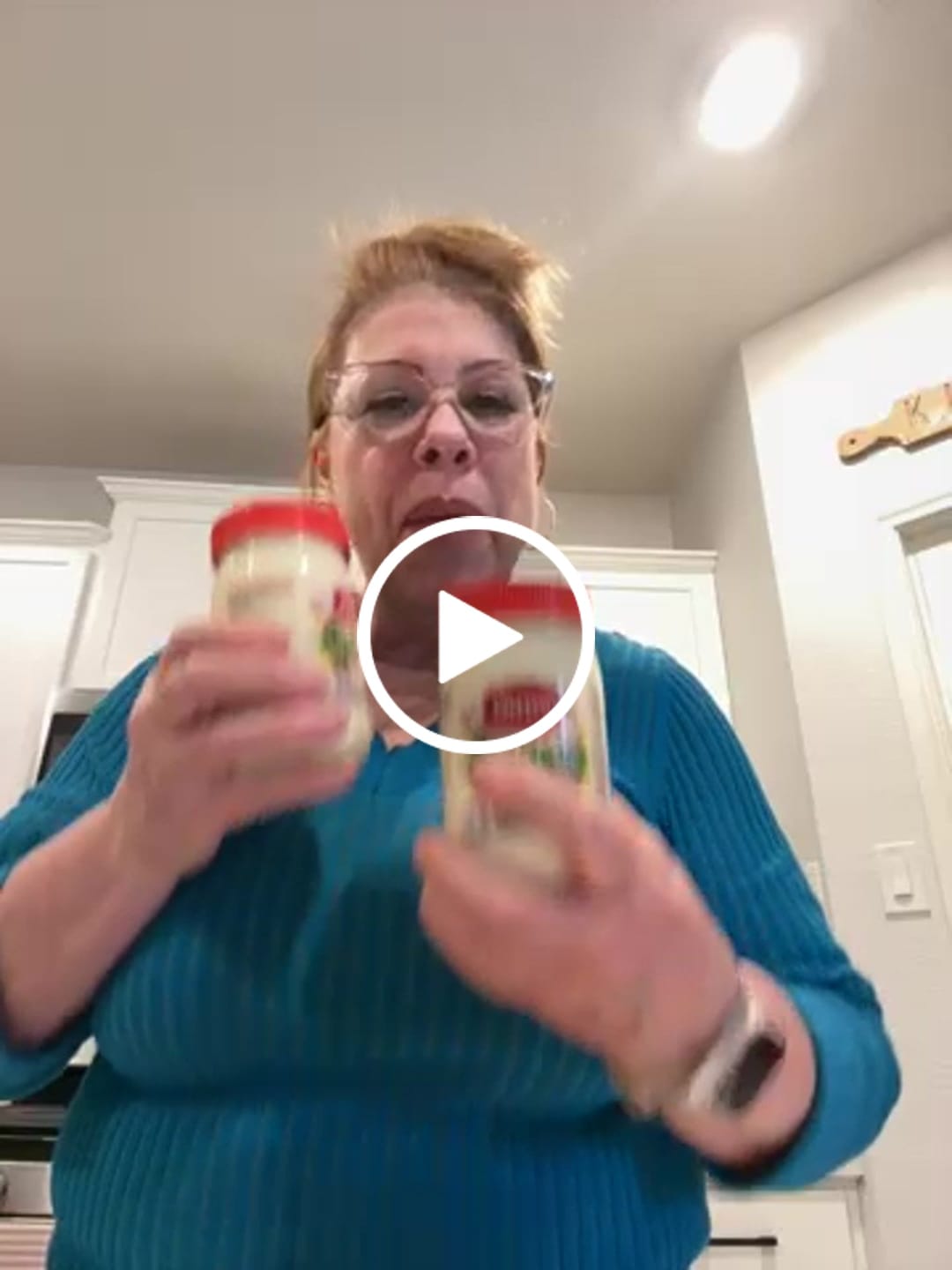 Customer video review of Pintón Ajonesa Garlic Aioli Mayo – Rich and Creamy Flavor Spread