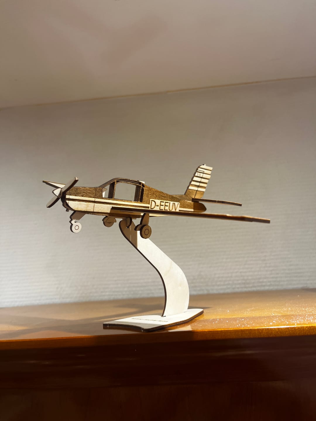 Customer photo review of Gravur Flugzeugdekor