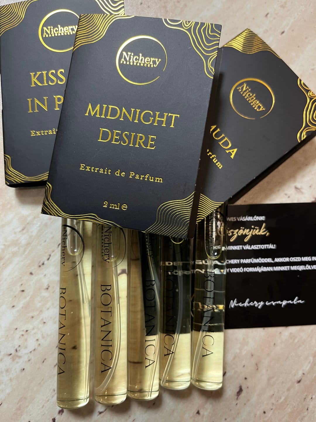 Customer photo review of Nichery Botanica Extrait de Parfum - Unisex 5x10ml