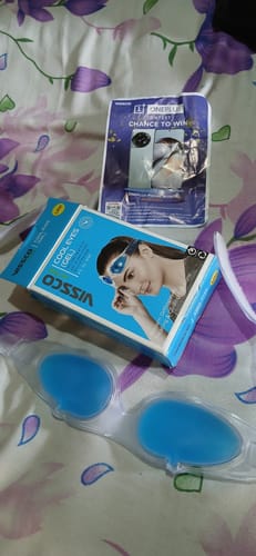 Customer photo review of Vissco Cool Eyes (Gel), Eye Relaxing Mask For Puffy Tired Eyes, Dark Circles, Instant Pain Relief, Dry Eyes, Redness - Universal (Blue)