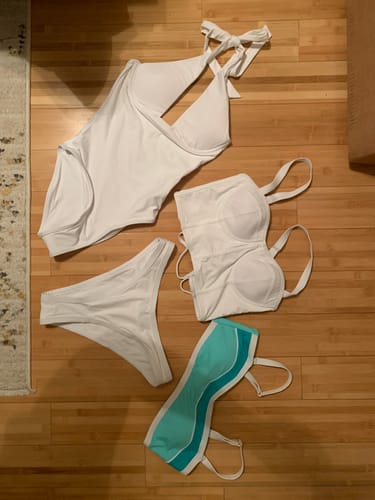 Customer photo review of MYSTERY-BAG 4 Luxury Swimwear Pieces