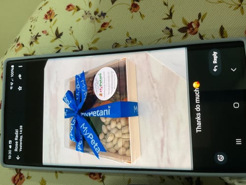Customer photo review of Yameena Gift Box