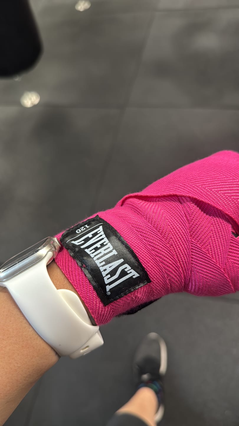 Customer photo review of Vendas de Boxeo Everlast Core Rosado